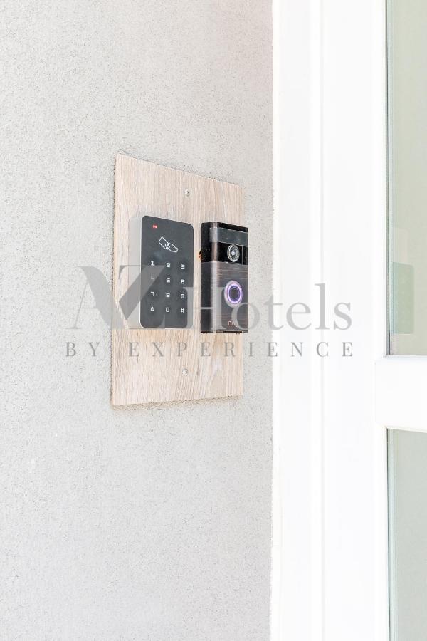 Ayz Villegas - Auto Check-In Property Madrid Buitenkant foto