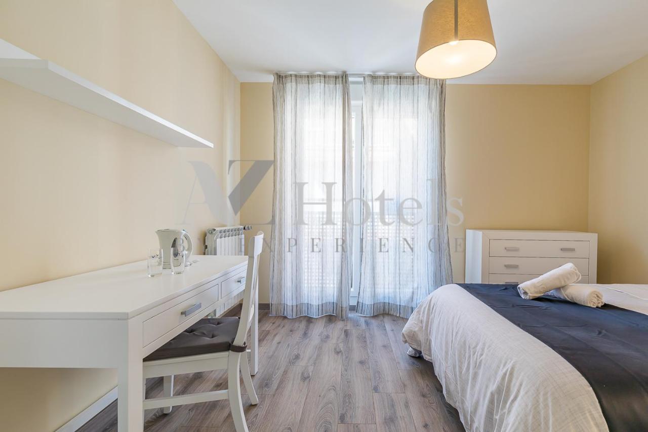 Ayz Villegas - Auto Check-In Property Madrid Buitenkant foto