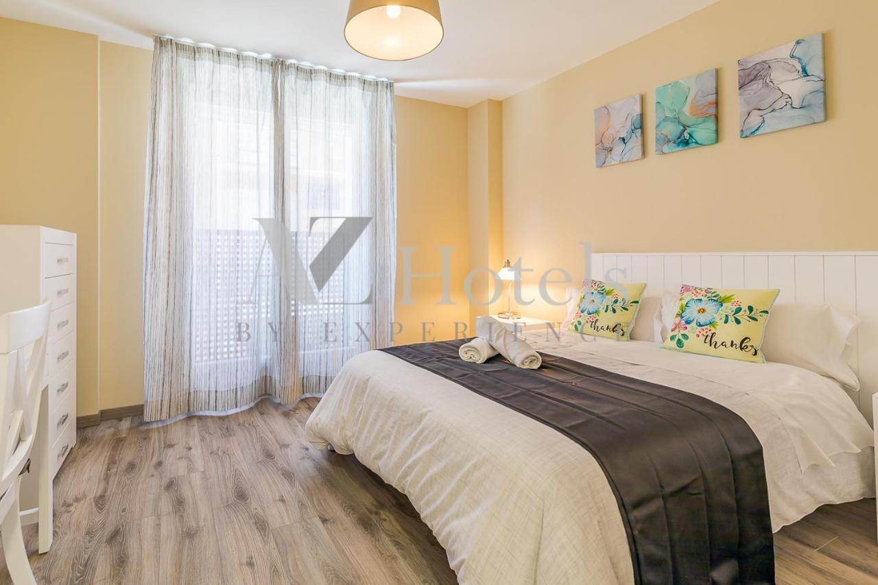 Ayz Villegas - Auto Check-In Property Madrid Buitenkant foto