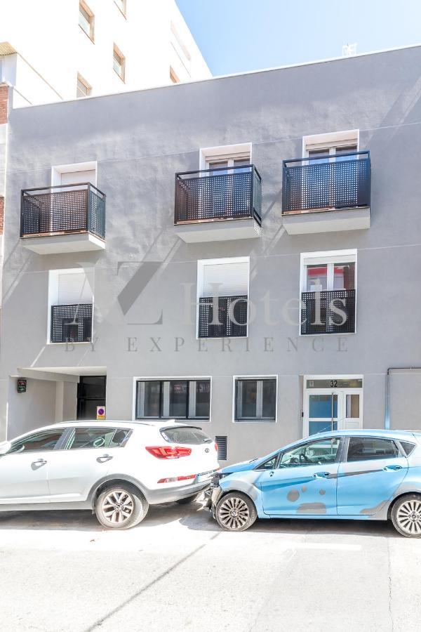 Ayz Villegas - Auto Check-In Property Madrid Buitenkant foto
