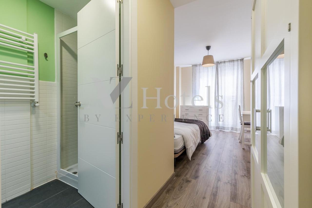 Ayz Villegas - Auto Check-In Property Madrid Buitenkant foto